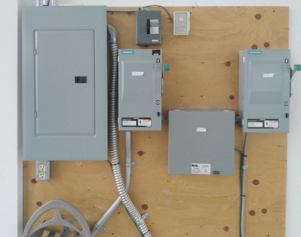 Electrical Services in Oxnard, California